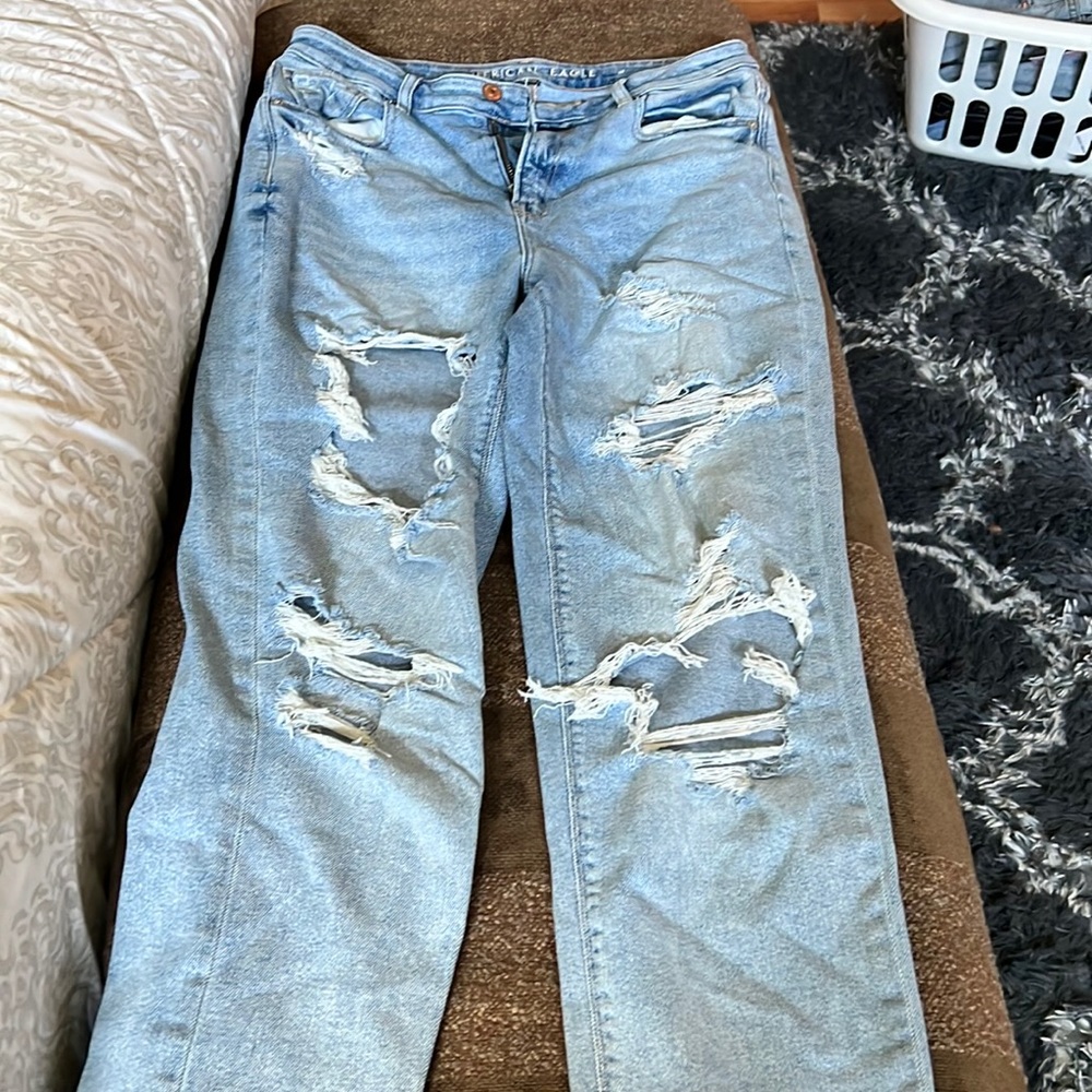 American Eagle Distressed Jeans